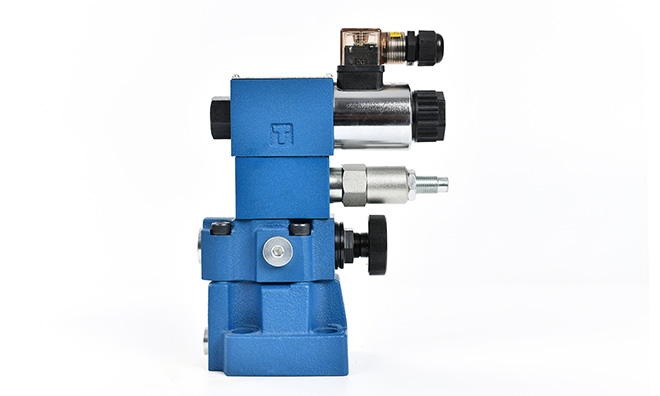 在高溫或低溫環境下，使用壓力閥需要注意什么？